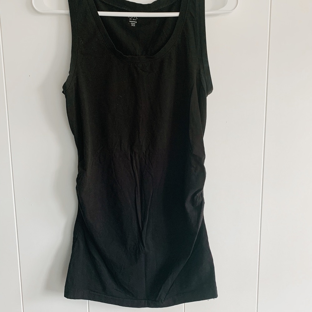 GAP MATERNITY // black tank top
